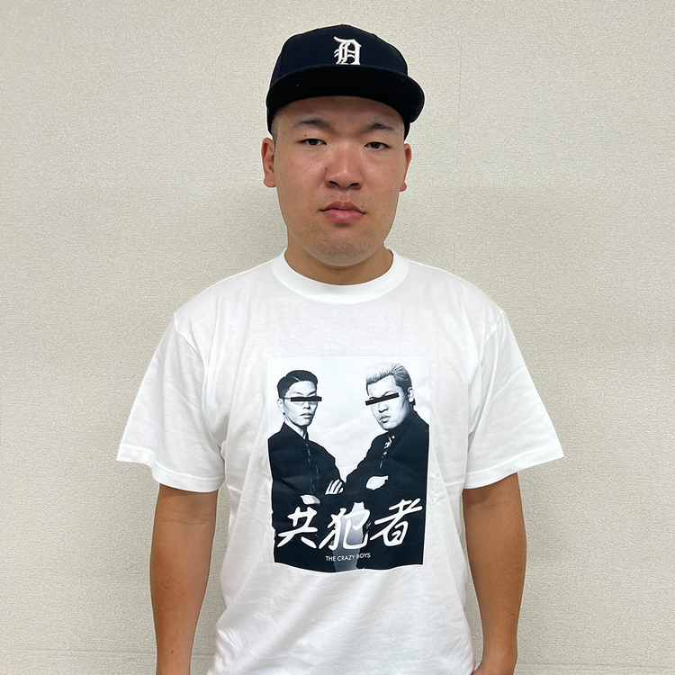 共犯者　Tシャツ「– THE CRAZY BOYS ver.」
